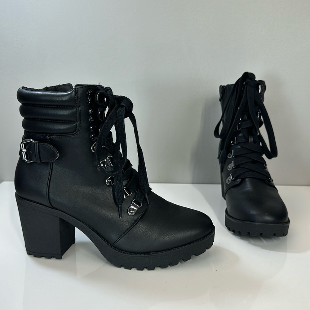 Mia Anna Maria Block Heel Lace Up Combat Ankle Boots Size 9